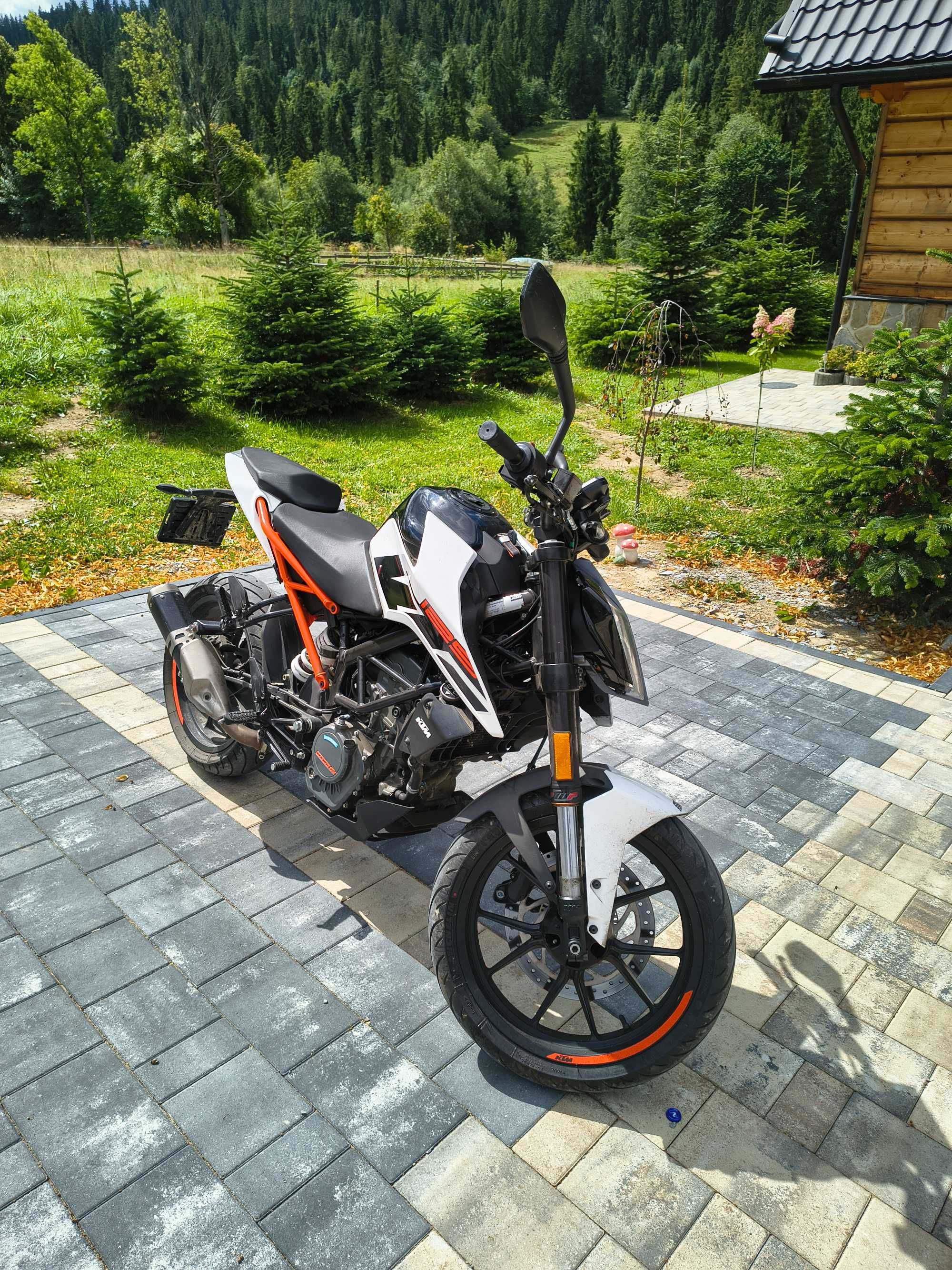 KTM DUKE 125 niski przebieg 6500km