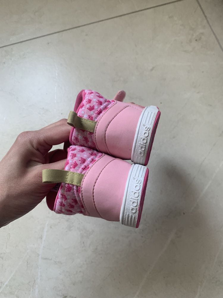 Кросівки Adidas для дівчинки / хайтопи 22 розмір