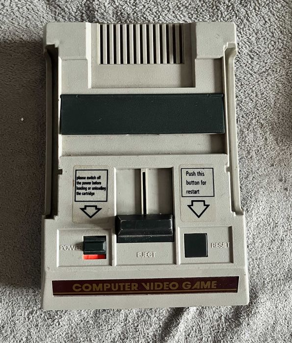 Konsola Pegasus Dar-Year DY-656. Contra