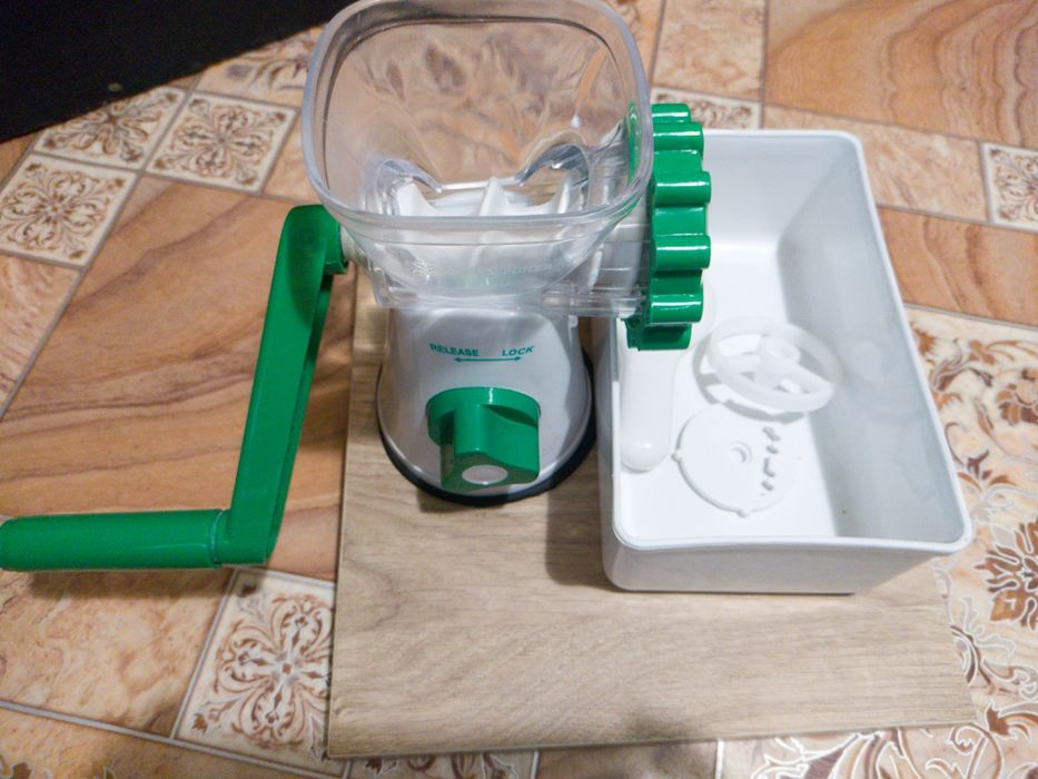 Мясорубка ручная