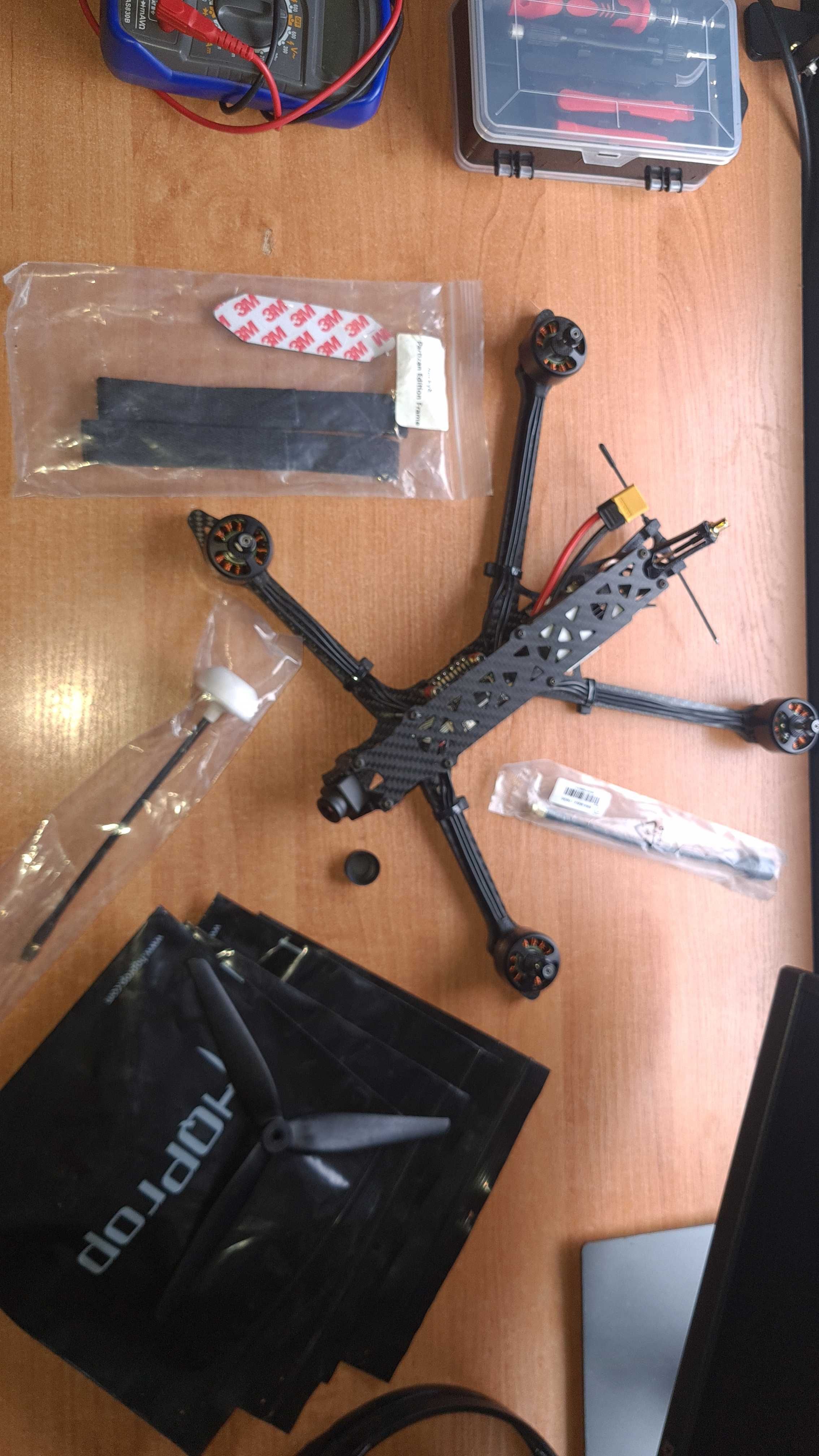Dron FPV Rocky 8 T256 Partizan Edition ELRS 5.8G 3W
