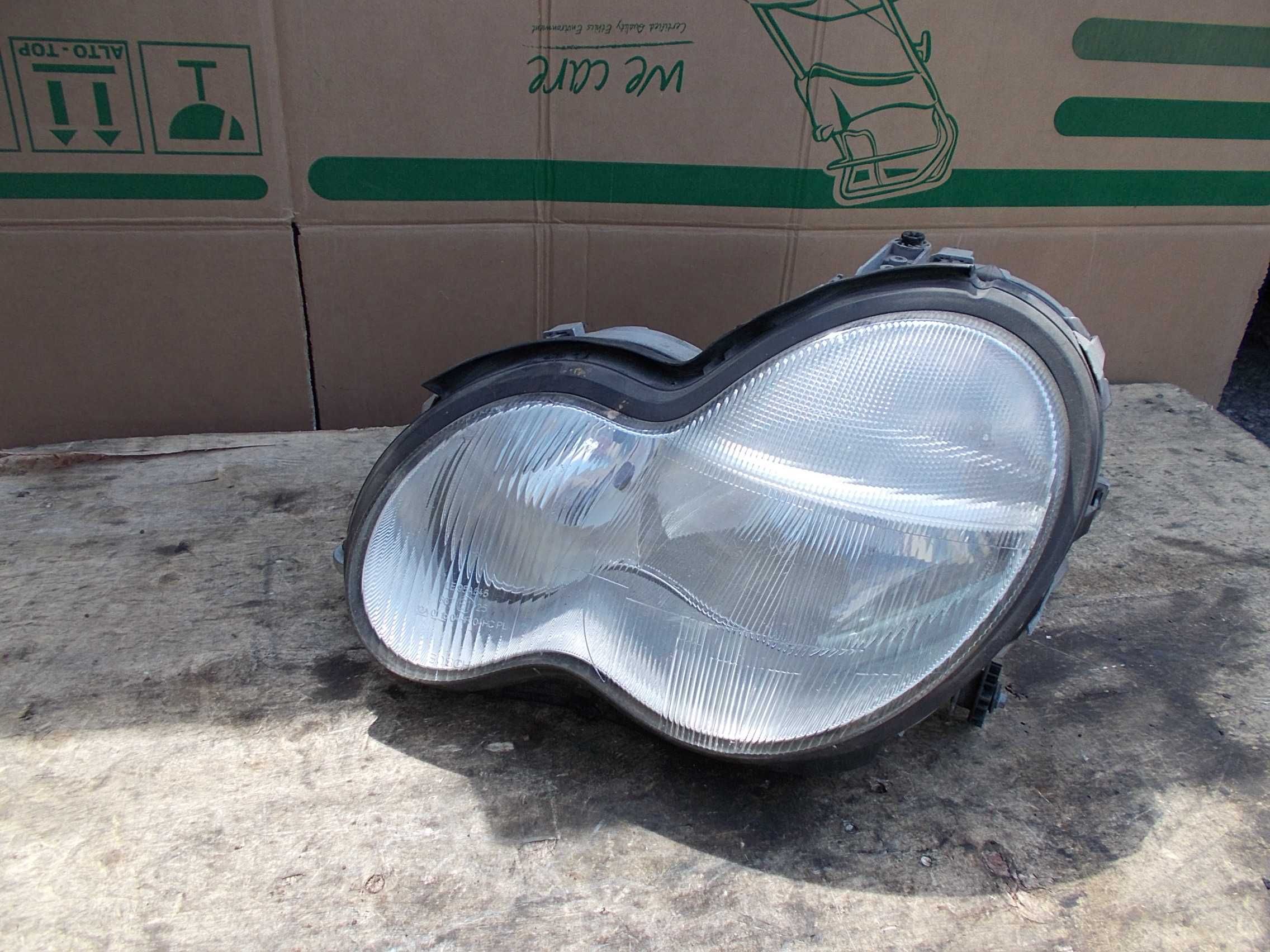 mercedes C220 2.2 cdi 03r lampa przód przednia reflektor anglik