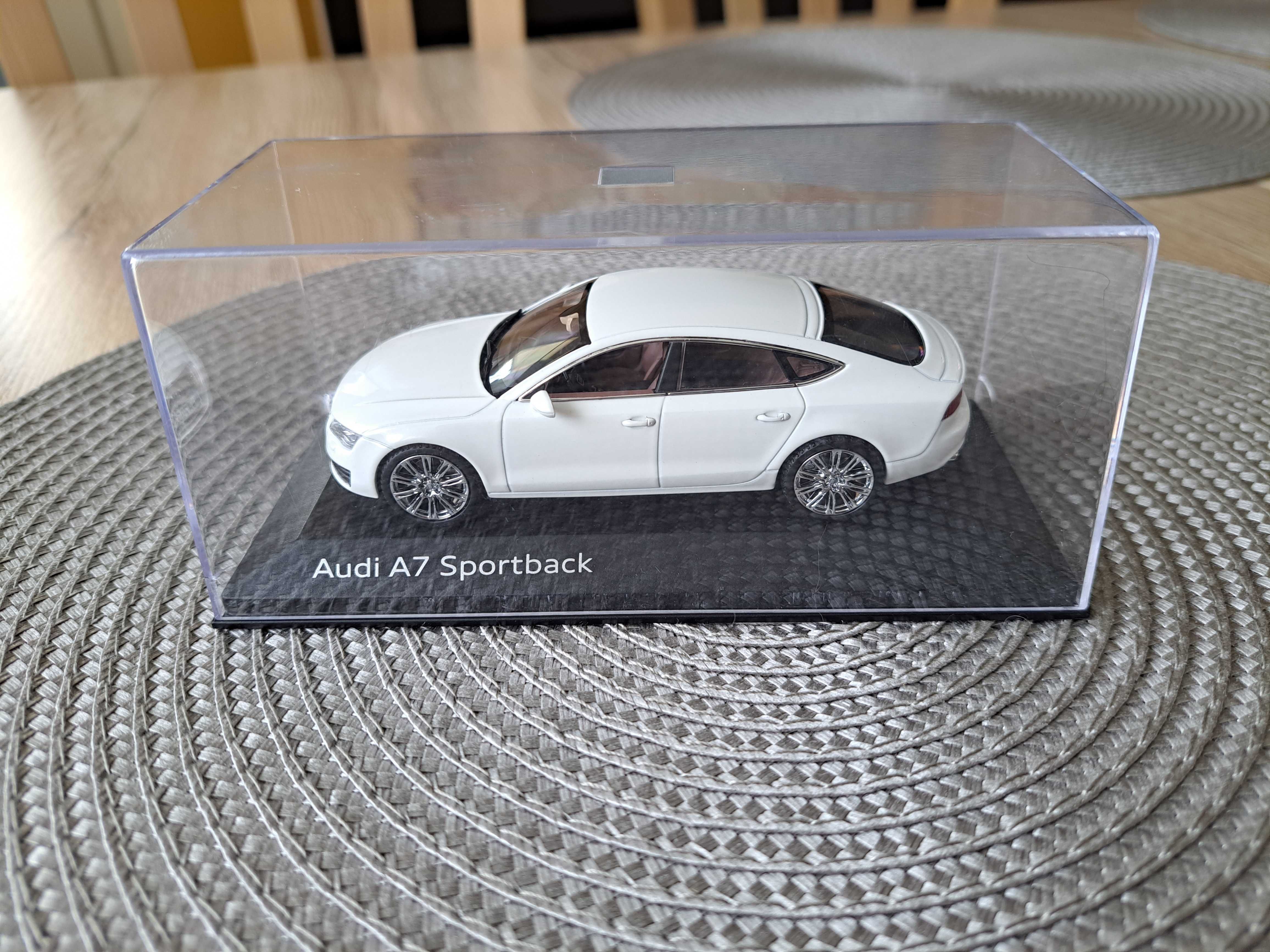 AUDI A7 Sportback Minichamps 1:43