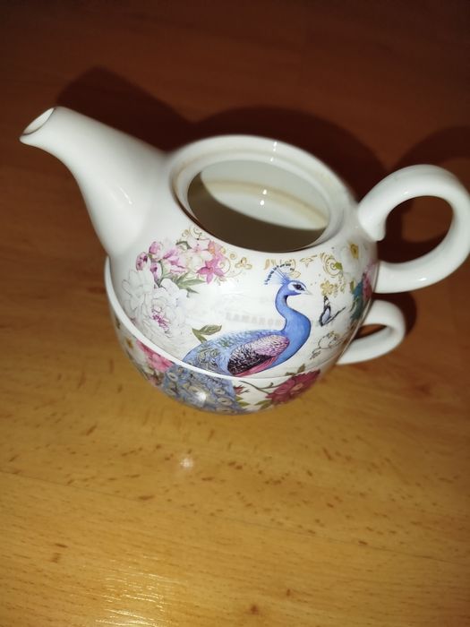 Zestaw do herbaty i filizanki z porcelany Peacock Tea For One - Elegan