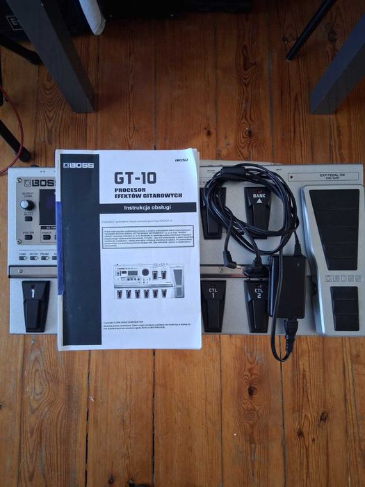 Efekt gitarowy Boss GT10