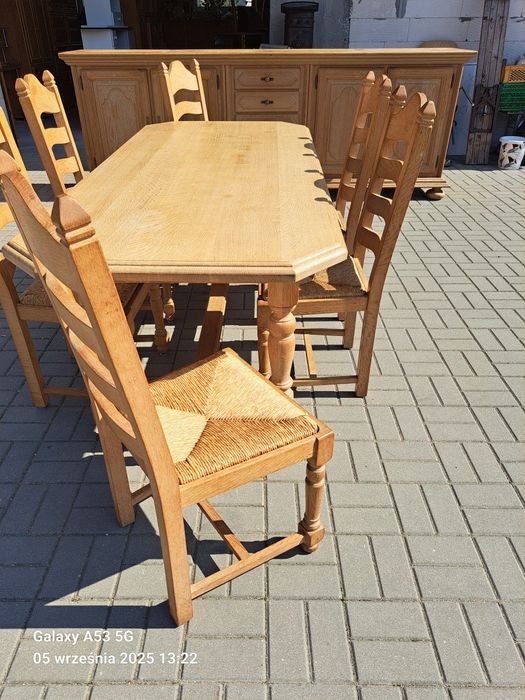 Dębowy zestaw mebli