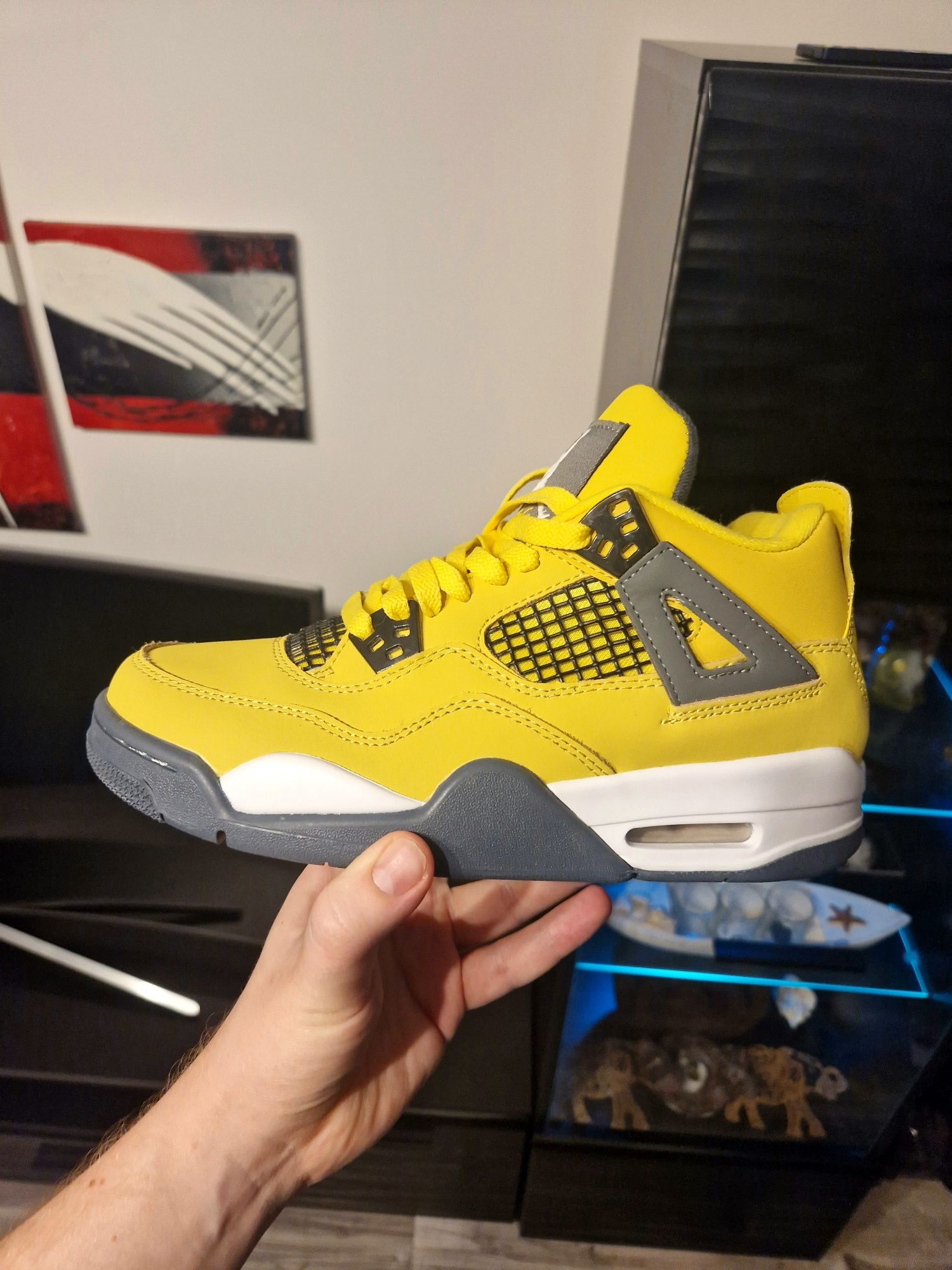 Jordan 4 SE Yellow