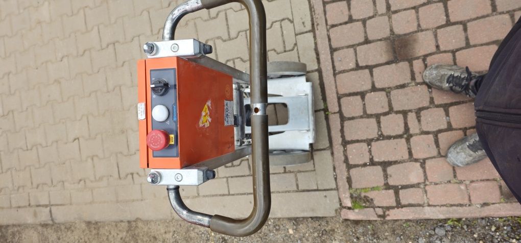 Szlifierka do betonu Husqvarna PG 400 HTC Szlifierka planetarna