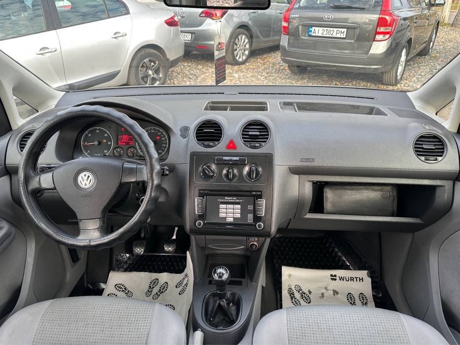 Продаж Volkswagen Caddy