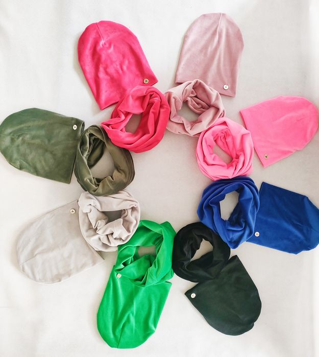 Komplet welurowy czapka+ komin