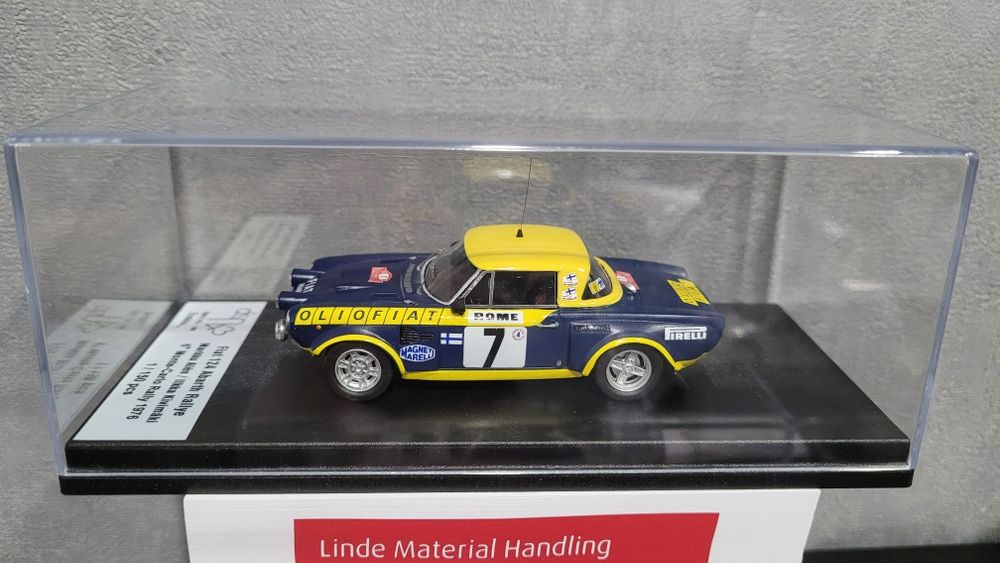 Fiat 124 Abarth #M. Alén - Troféu - 1:43