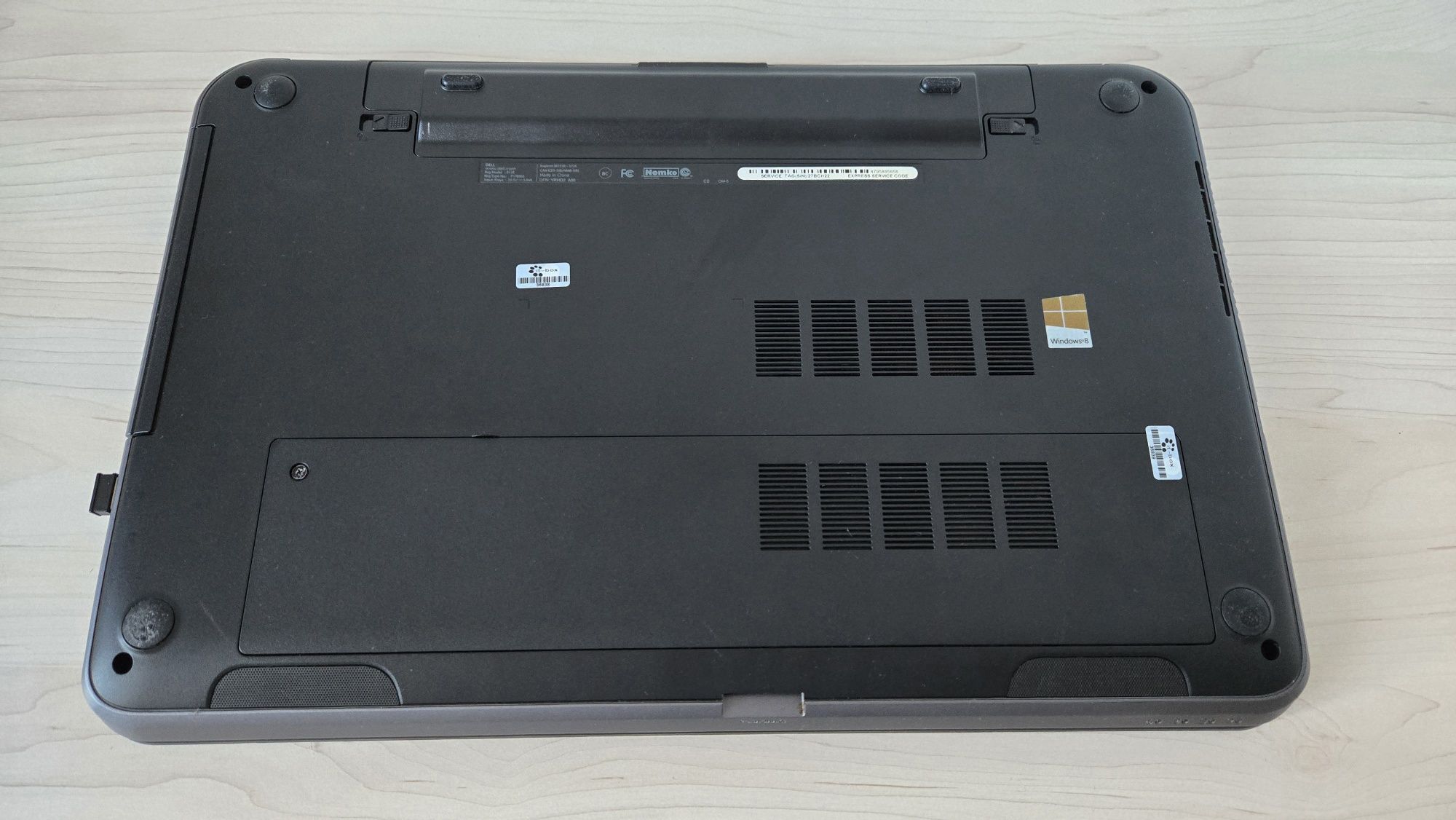 Laptop DELL Inspiron M731R