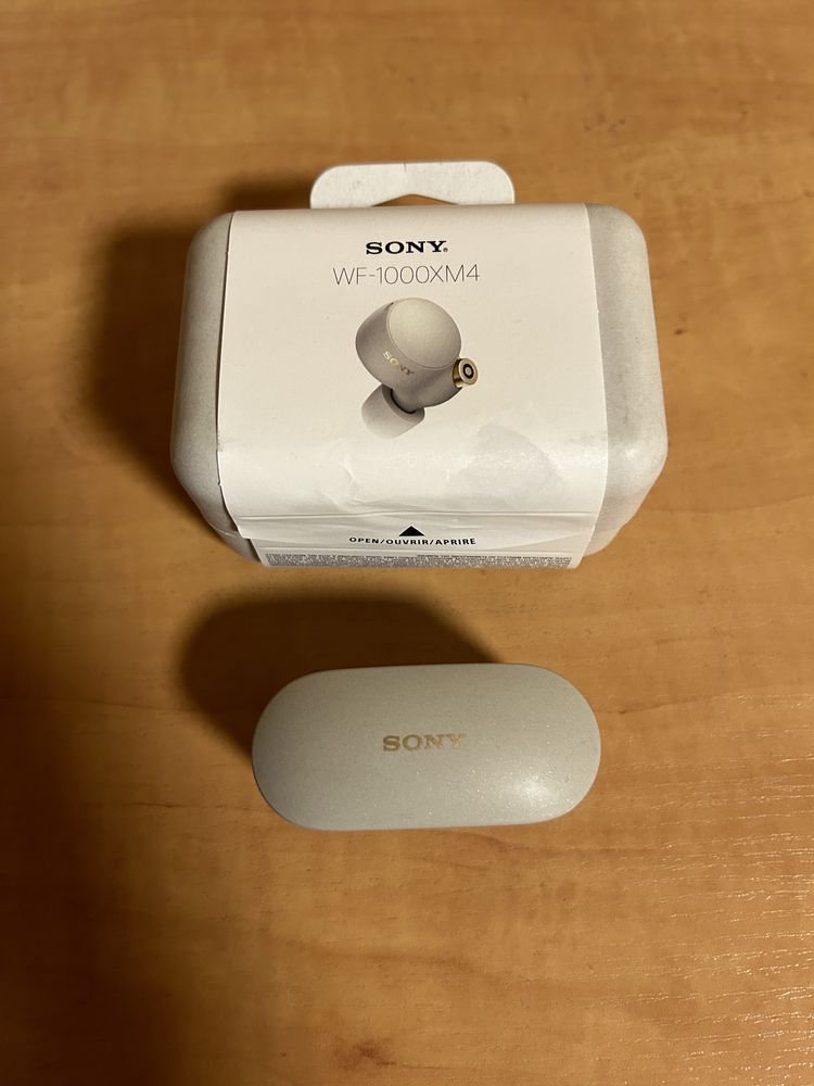 Słuchawki Sony WF-1000XM4, etui spingen