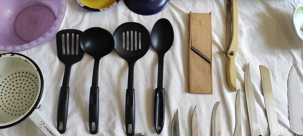 Посуда для кухни разная. много