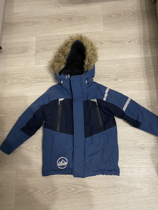 Зимова куртка на хлопчика 110