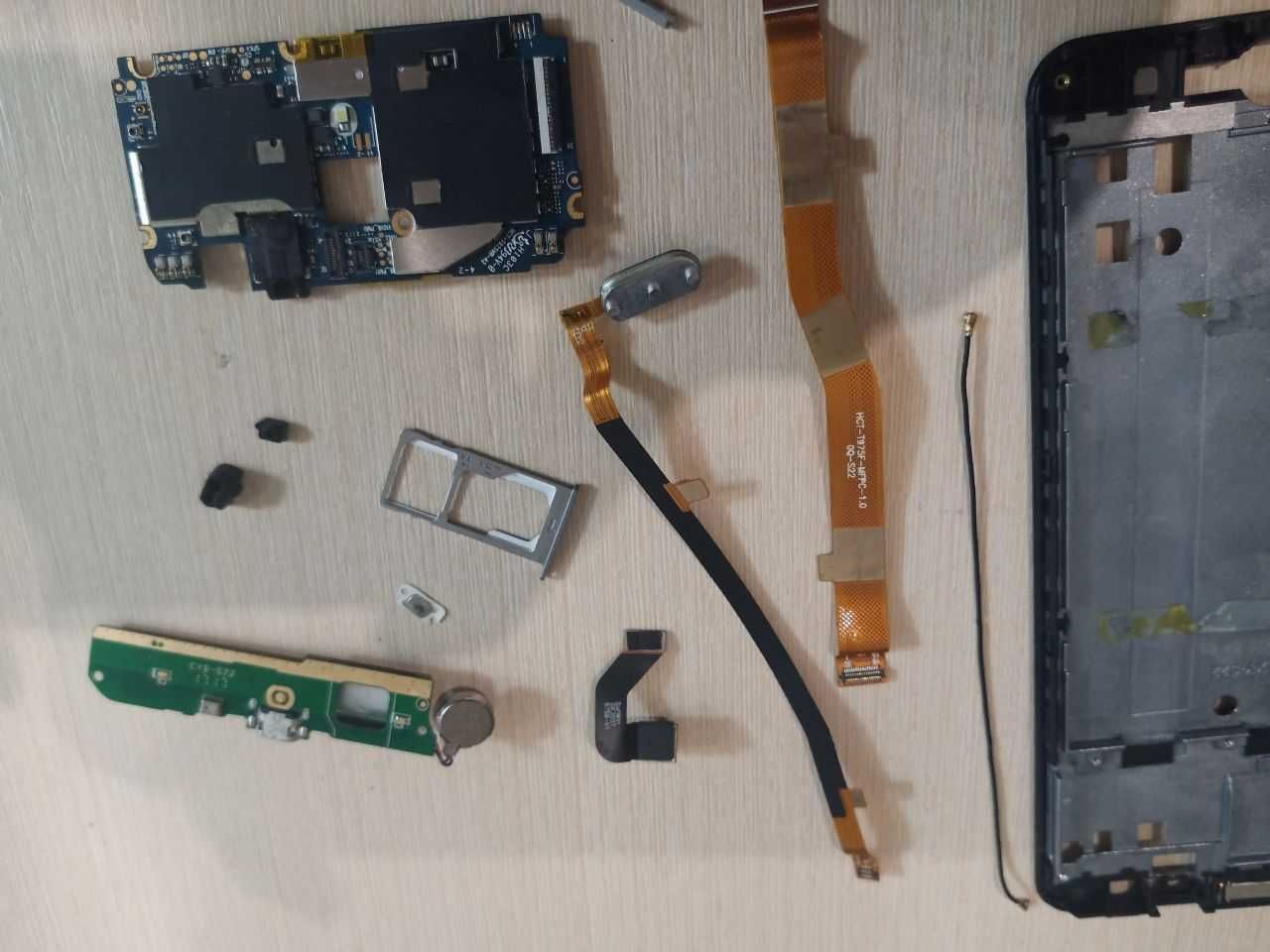 Разборка телефона Oukitel K6000 Plus