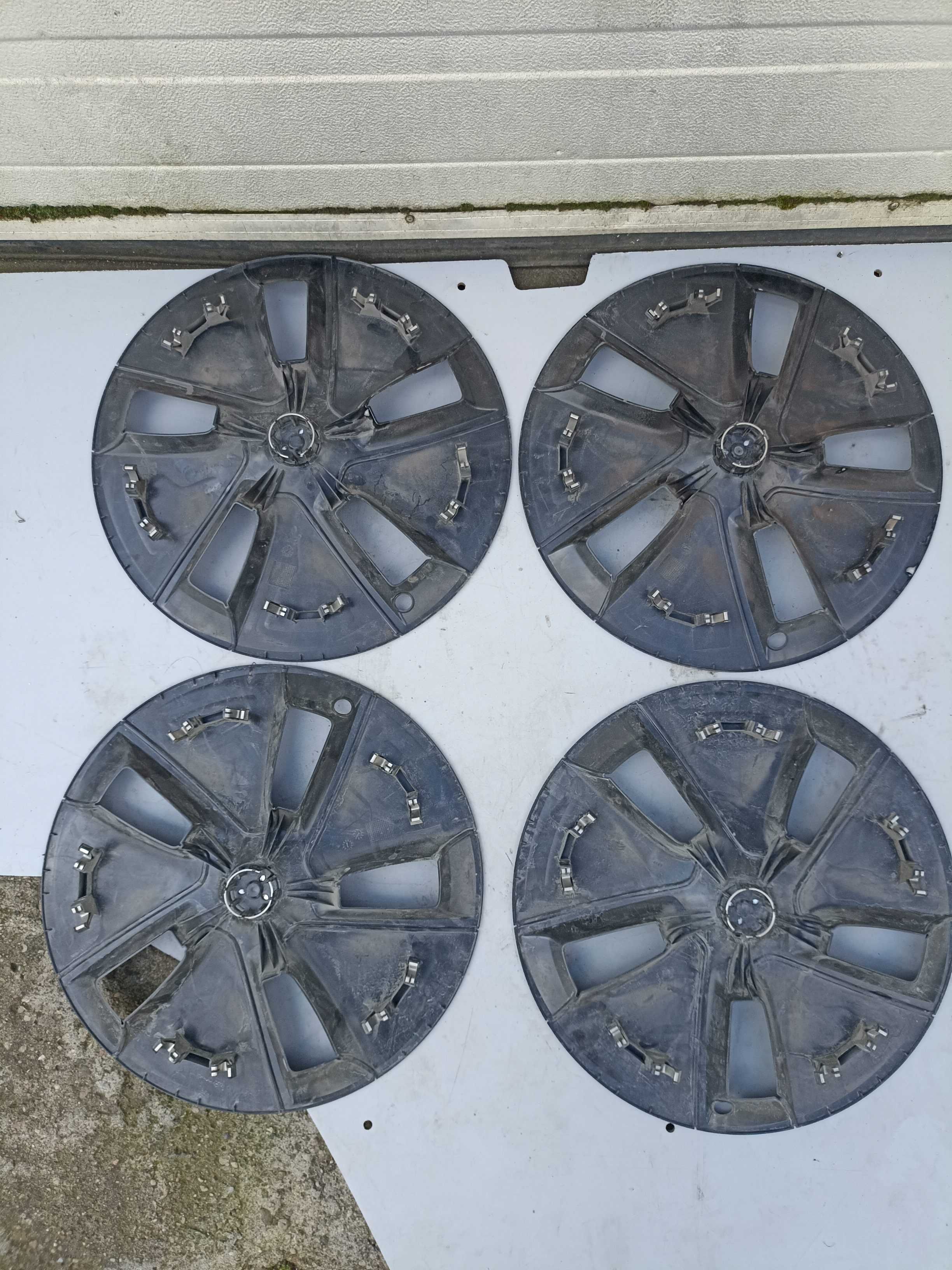 Kolpaki tesla 18 oryginał