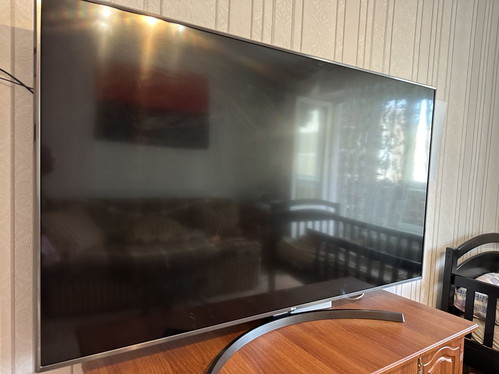 Smart TV LG65 дюймів на запчастини