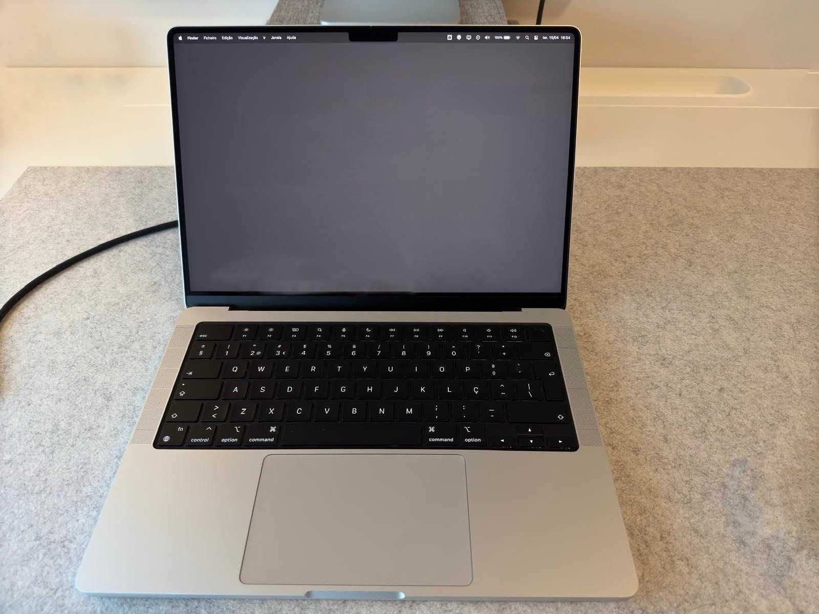 Macbook Pro M4 Max 2025
