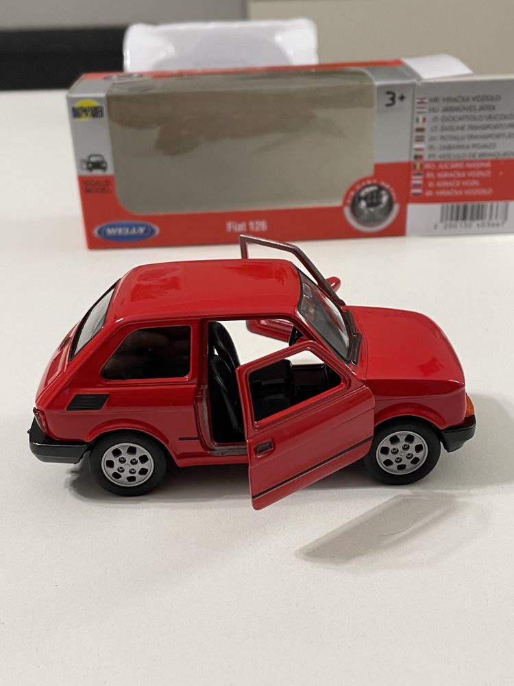 Model Fiat 126P Maluch czerwony 1/34 Welly PRL kultowe auta 126 1:34 F