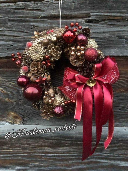 Різдвяний вінок “Рубін”