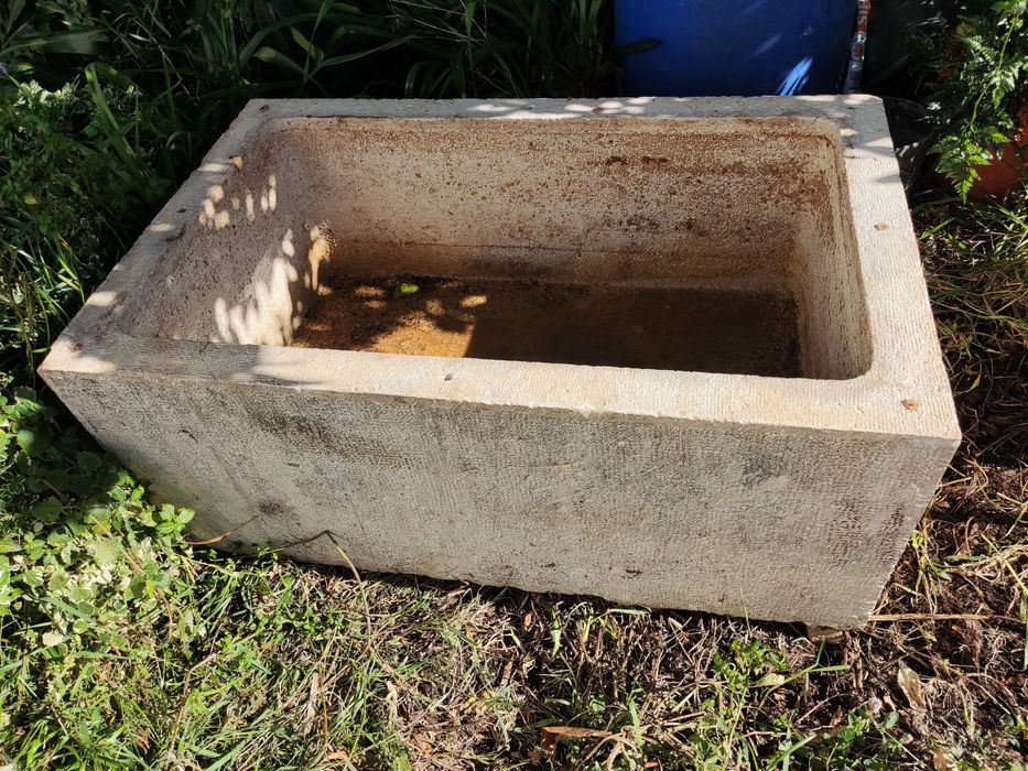 Pia de azeite em pedra de anca (300 litros)