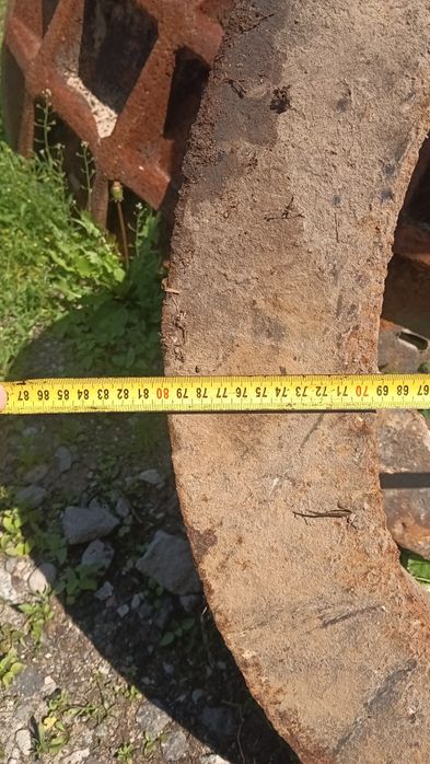 Ciężki właz żeliwny 40 ton  w bdb stanie