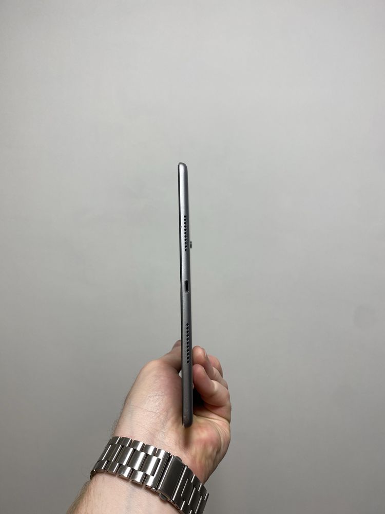 Apple Ipad pro 10.5 Apple pencil  в отличном состоянии