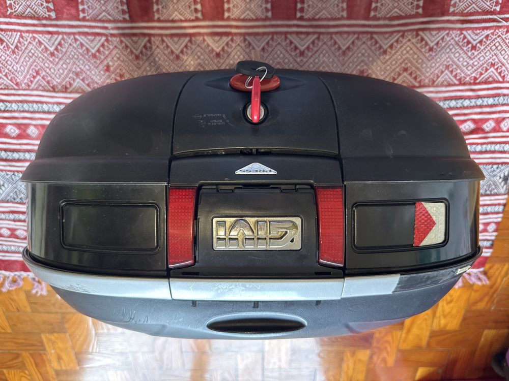 Top case mota Givi Maxia e46