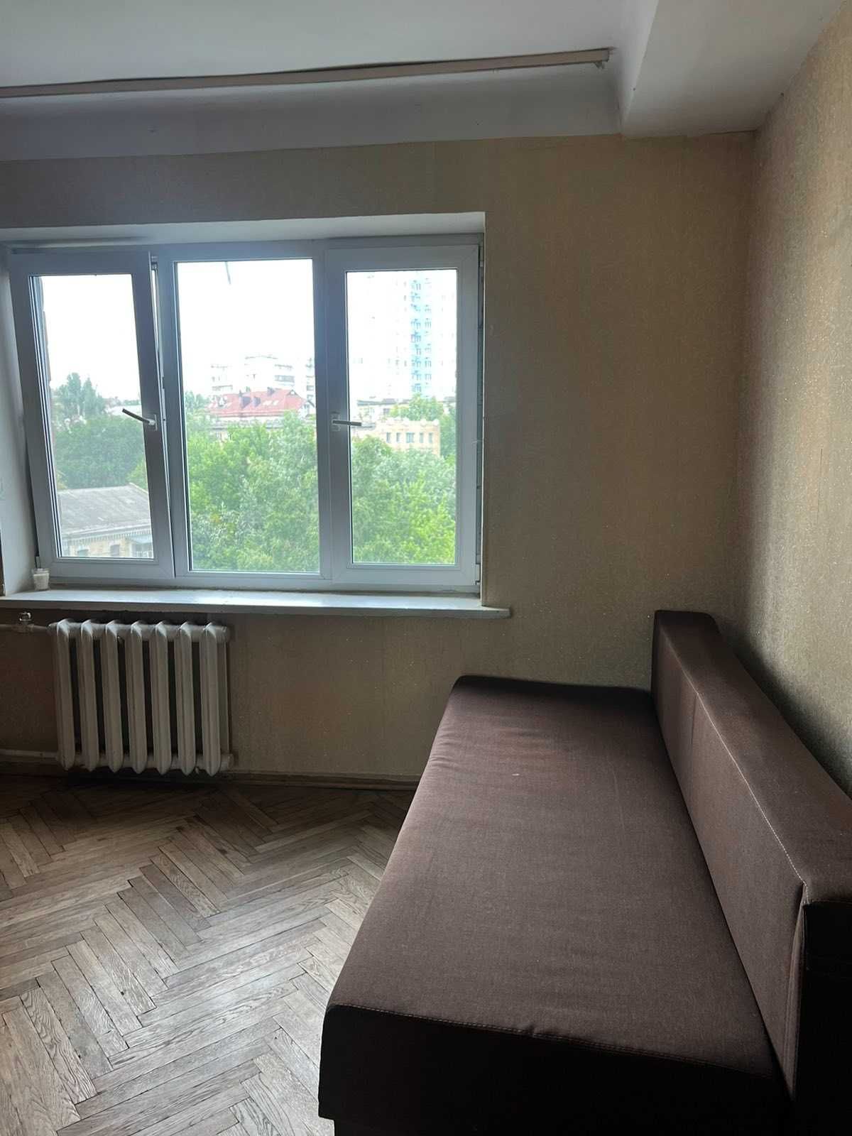 Сдам комнату в 3-х квартире КПИ