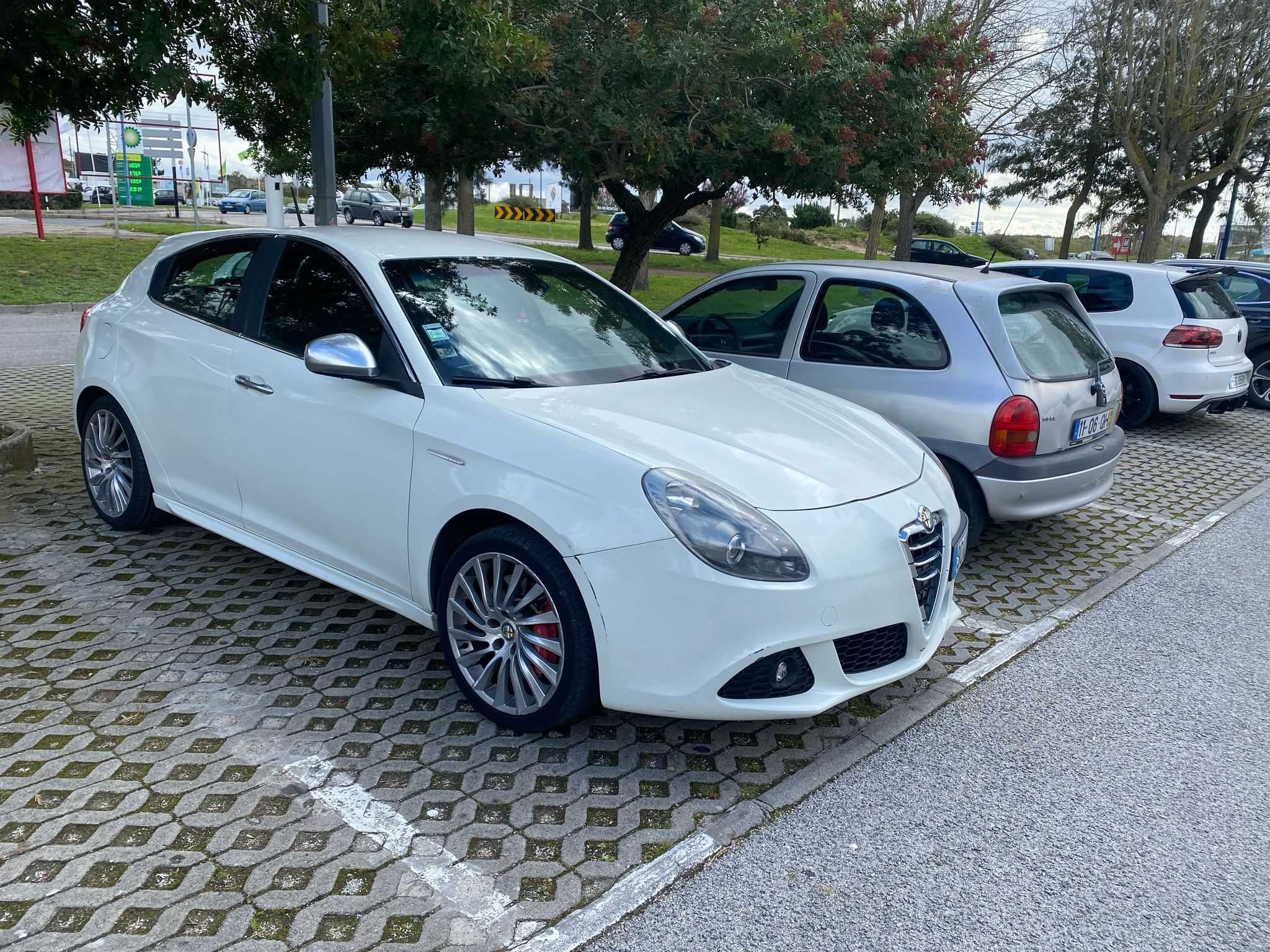 Alfa Romeo  Giulietta 1.6  , impecavel