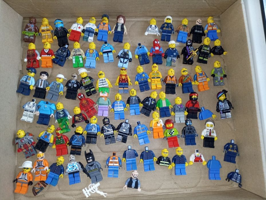 Фігурки, тварини, аксесуари лего