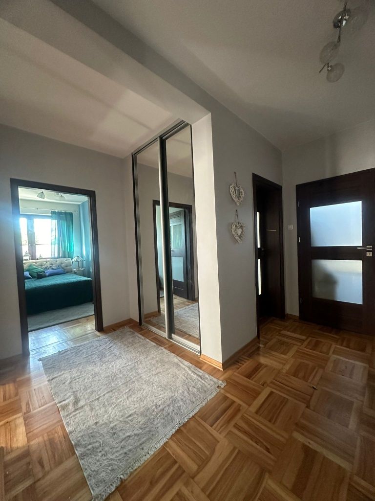Piętro 80 m2 w domu jednorodzinnym