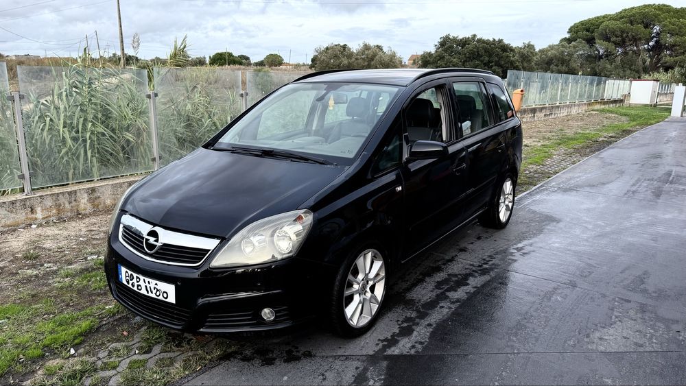 Opel Zafira 1.9cdti 7 lug Cx Aut