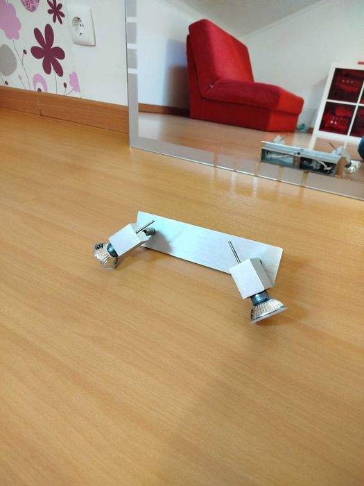 Espelho e Candeeiro WC