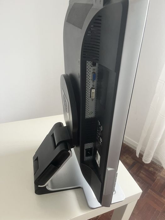 Monitor HP 24’’ IPS Profissional – Rotação Vertical – Excelente Estado