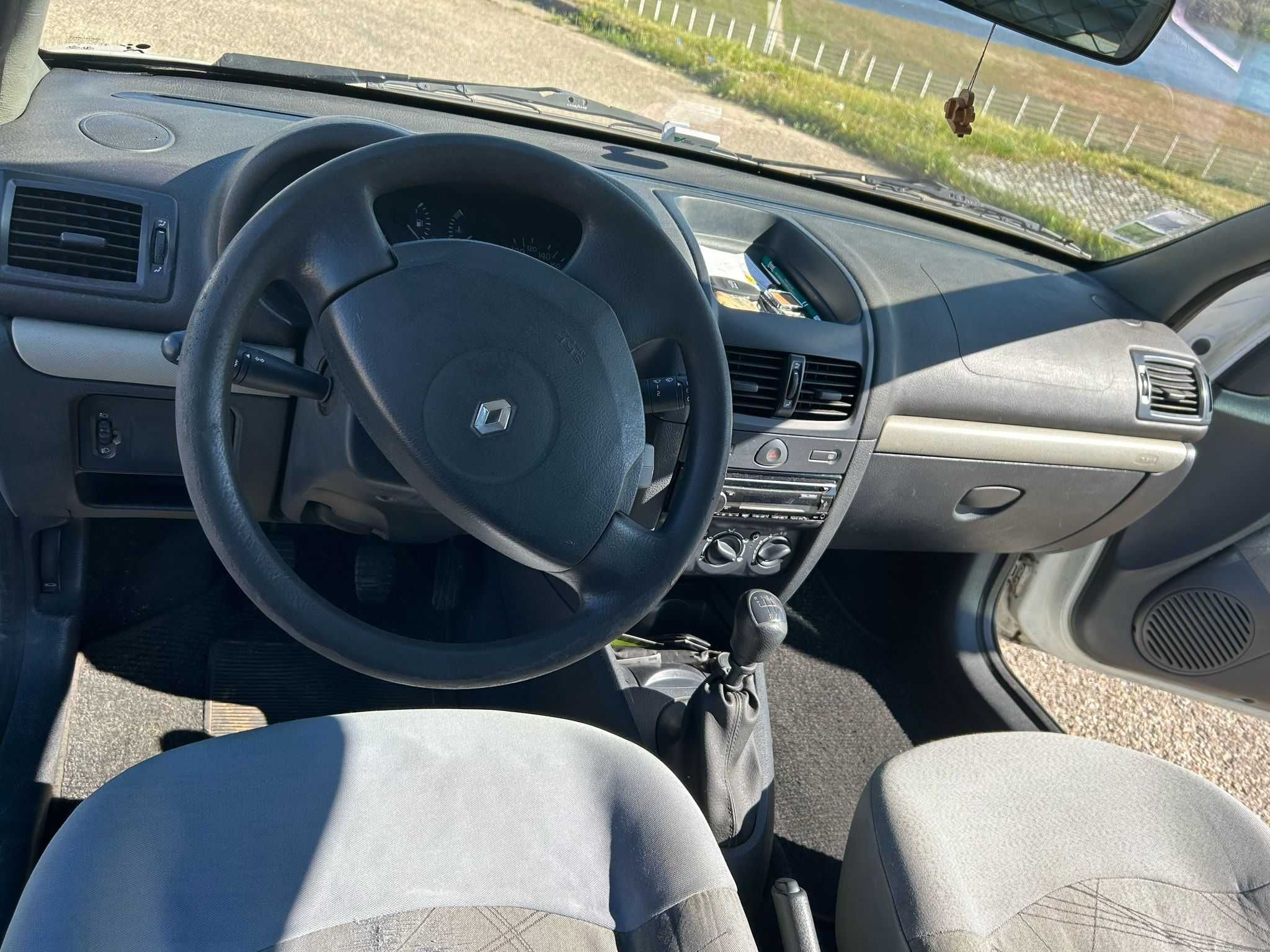 Renault Clio 1.5 dCi 2003
