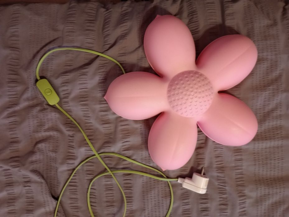 Sprzedam  dziecięcą lampkę nocną