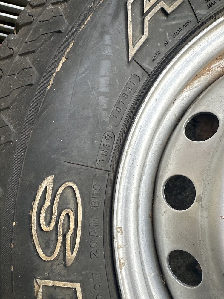 3 pneus e 3 jantes Maxxis 245/70/R16
