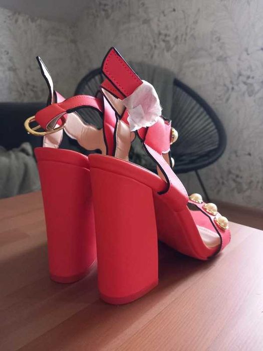 Vices koralowe sandałki 37