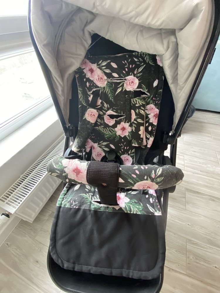 2w1: Venicci Tinum 2.0+fotelik Cybex Cloud Z-ISize Spring blossom Dark