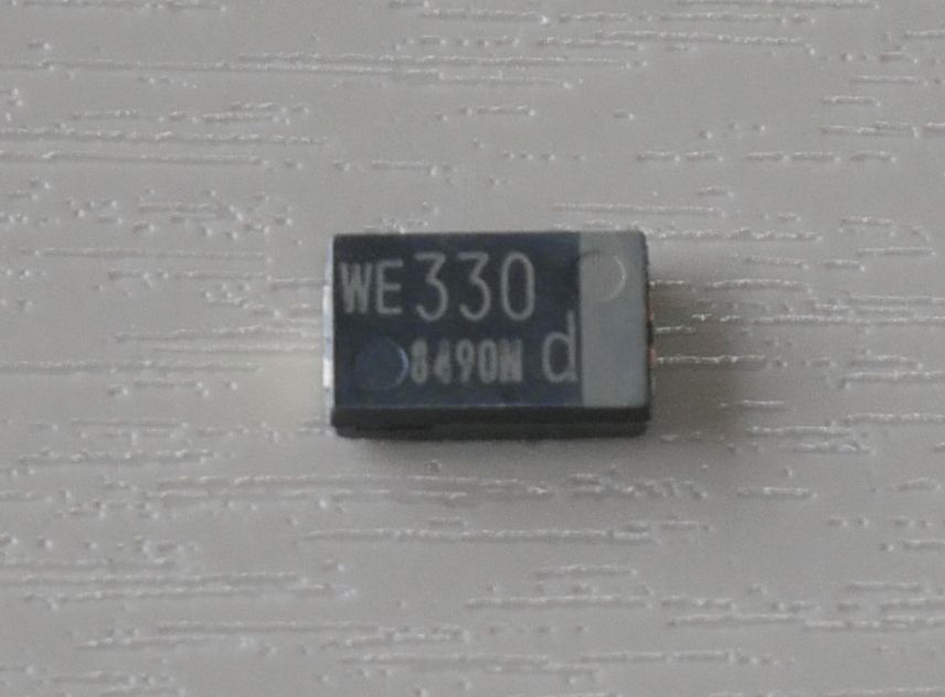 Condensador 330 polímero aluminio nec tokin macbook playstation