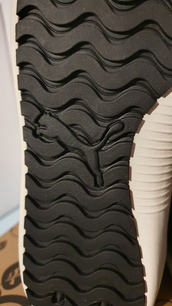 Buty męskie sportowe Puma lekko ocieplane Rozmiar 42 / wkładka 27 cm
