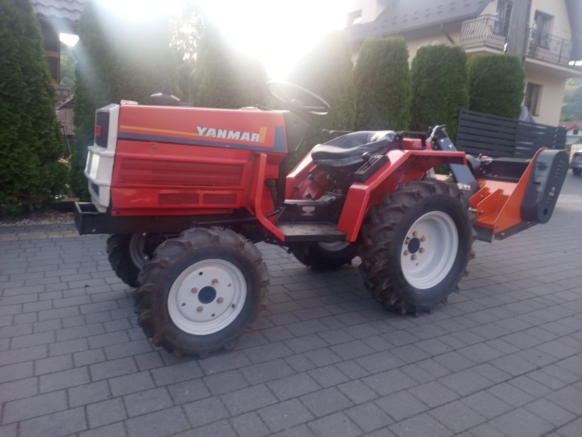 Traktor Yannmar F15 4x4