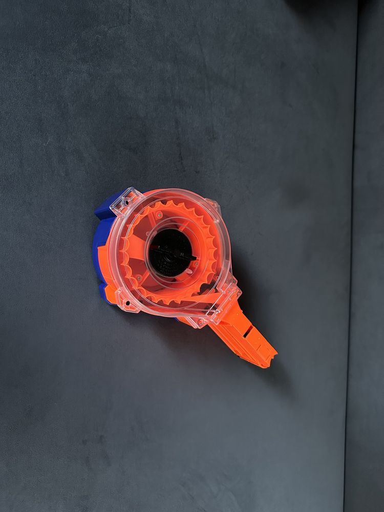 pistoled Nerf infinius