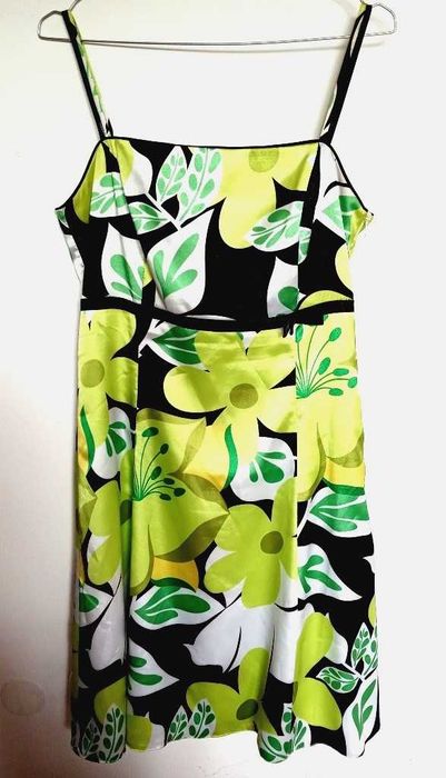 Letnia seledynowa sukienka z podszewką 42 XL