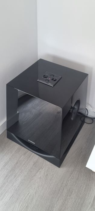Yamaha NS-SW 700 Subwoofer aktywny