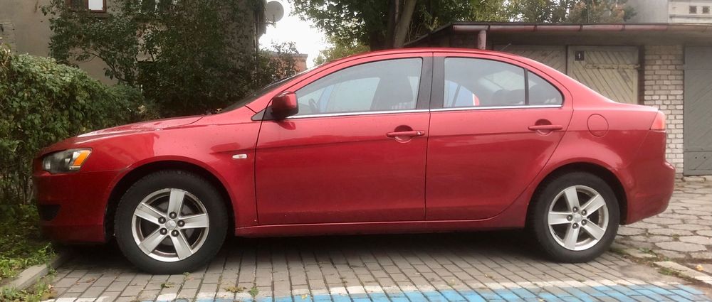 Mitsubishi Lancer Właściciel prywatny, auto sprawne, bezwypadkowe.