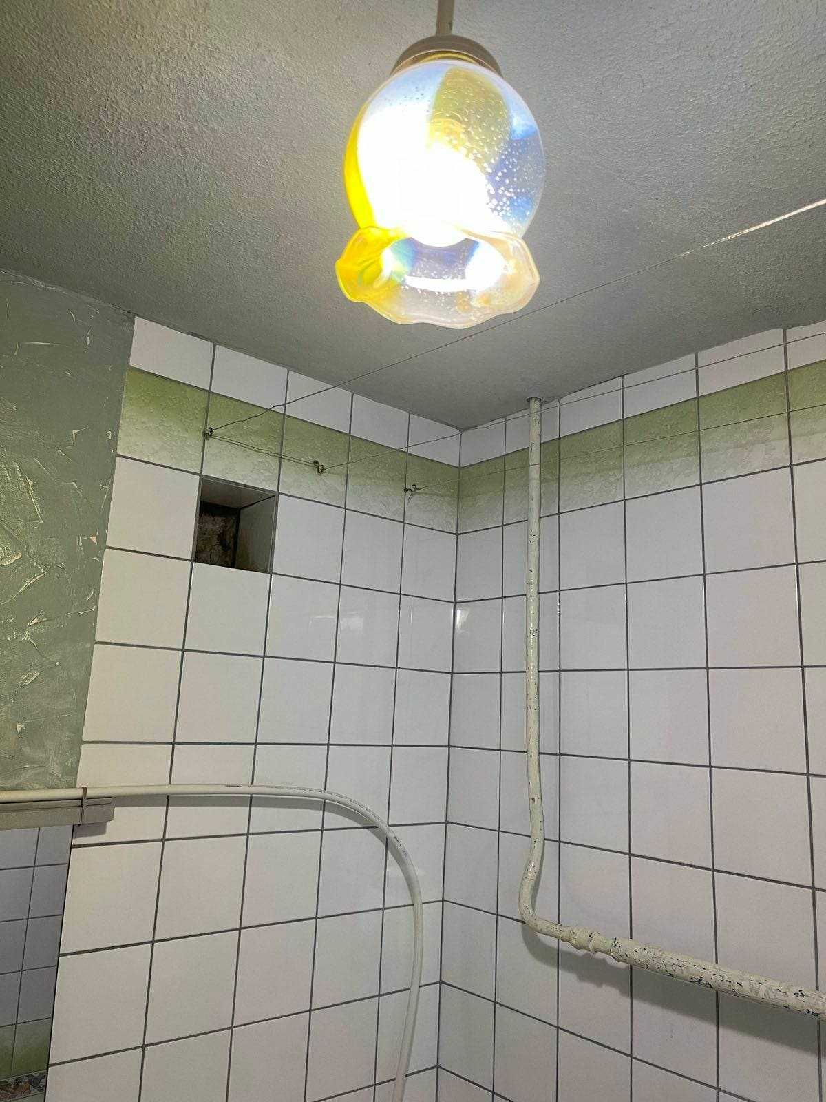 Продам квартиру 2 х комнатную на Гвардейской этаж 1/5 дома кирпич