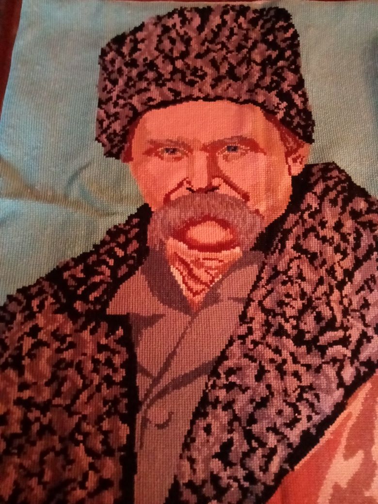 Продається вишитий портрет Т.Г.Шевченка
